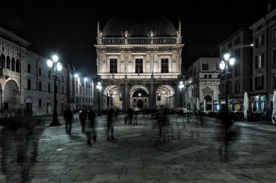 Fantasmi in Piazza Loggia